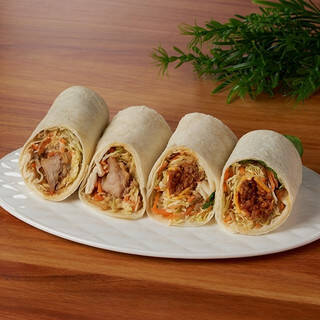 今週新発売のファミマパンまとめ！『もちっと濃厚ミルクパンケーキ』、『生スコーン６個入　カフェラテ』など♪