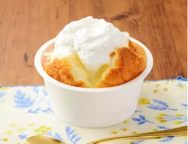 「今週新発売のローソンスイーツまとめ！おぼれる程のクリーム『おぼれクリームのパンケーキ いちごの味わい』、『台湾カステラ いちご＆みるく』など♪」の画像