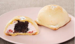 今週新発売のローソンスイーツまとめ！おぼれる程のクリーム『おぼれクリームのパンケーキ いちごの味わい』、『台湾カステラ いちご＆みるく』など♪