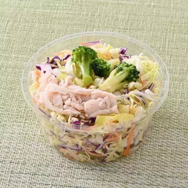 「今週新発売のファミマお惣菜まとめ！『ふわもち食感のお好み焼き』、『たっぷり大根おろしの冷し揚げ出し豆腐』など♪」の画像