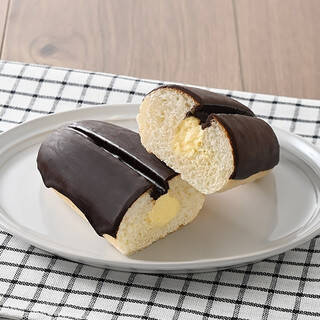 今週新発売のファミマパンまとめ！『ダブルチョコサンド』、『生フランスフレンチトースト　はちみつ』など♪