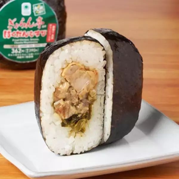 「今週新発売のファミマおにぎりまとめ！『ＳＰＡＭ　むすび　スクランブル明太子』、『しそわかめおむすび　三陸産わかめ使用』など♪」の画像