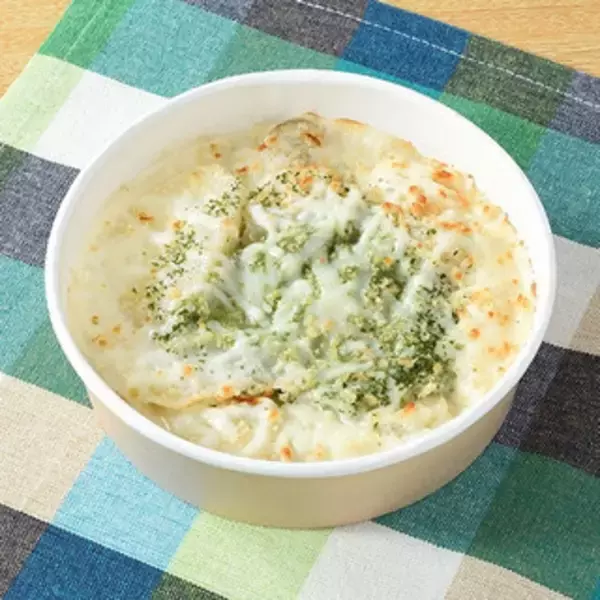 「今週新発売のファミマお惣菜まとめ！『バジルソースのポテトグラタン』、『ハーブ＆スパイス使用直火焼きラム』など♪」の画像