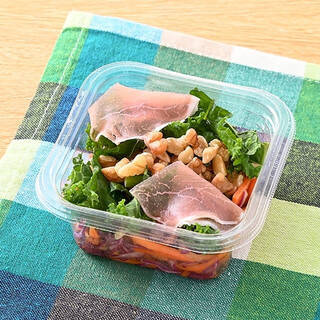 今週新発売のファミマお惣菜まとめ！『バジルソースのポテトグラタン』、『ハーブ＆スパイス使用直火焼きラム』など♪