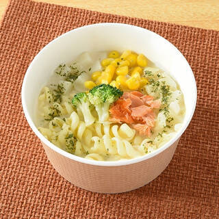今週新発売のパスタまとめ！『あえるパスタソース　トマト＆バジル　完熟トマト仕立て』、『ほわっと　明太クリームパスタ』など♪