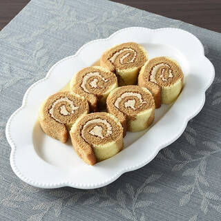 今週新発売のファミマパンまとめ！『ダブルホイップメロンパン』、『大きなサンドイッチ　たまごづくし』など♪