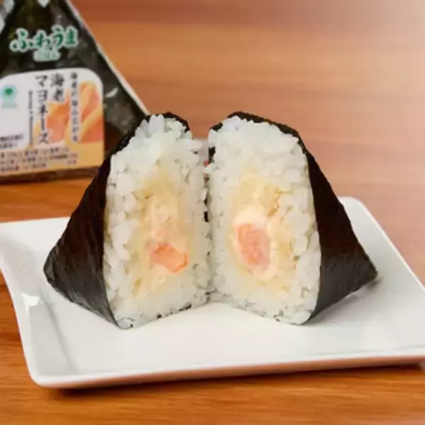 「今週新発売のファミマおにぎりまとめ！『大きなおむすび　鮭高菜』、『だし入り醤油ご飯　海苔佃煮　昆布入り』など♪」の画像