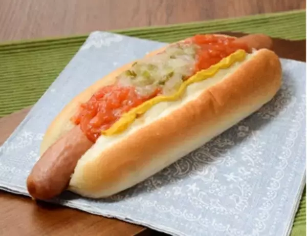 「今週新発売のトマト料理まとめ！『トマトと彩り野菜のサンド』、『緑黄色野菜がとれる鶏のトマト煮』など♪」の画像