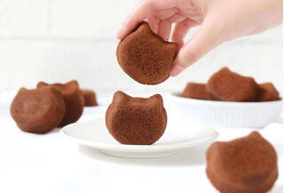 今週新発売のバレンタインまとめ！『バレンタインにゃんチー』、『スポンジケーキ　ハート型　チョコレート』など♪