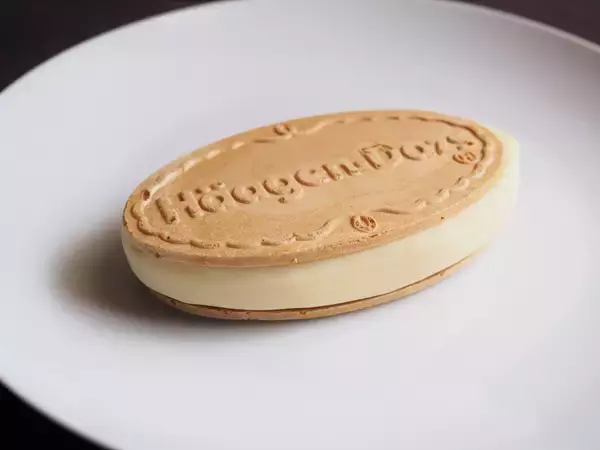 「【週末のご褒美に】ハーゲンダッツ「ウィークエンドシトロン」は焦がしバターが決め手！」の画像