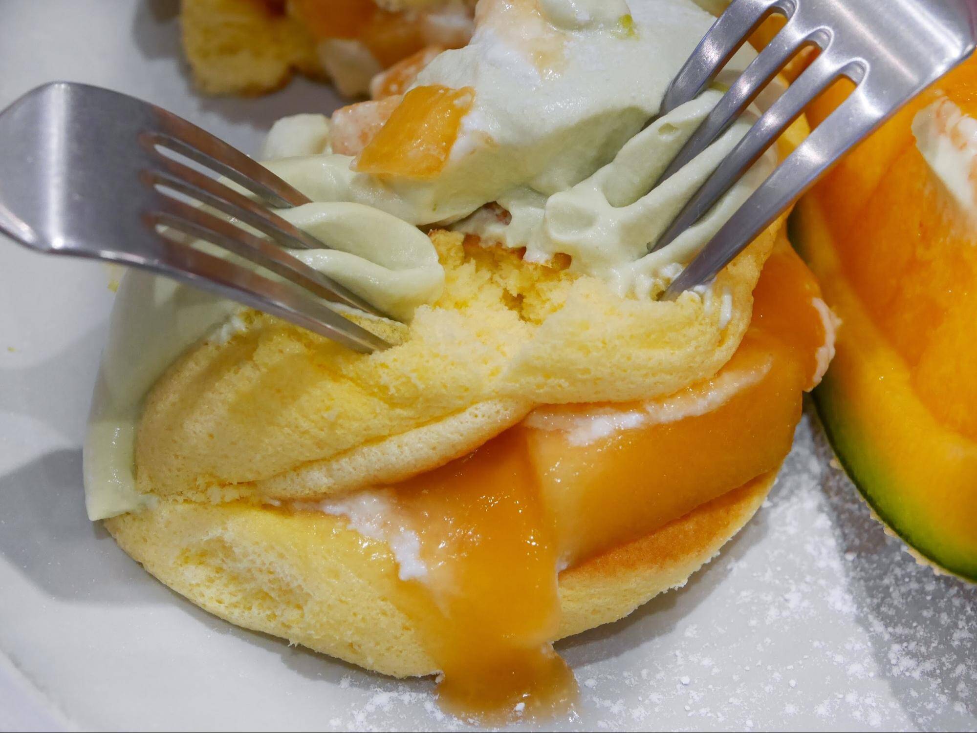 【実食レポ】メロン好きにはたまらない♡フリッパーズ新作《夕張メロンパンケーキ》