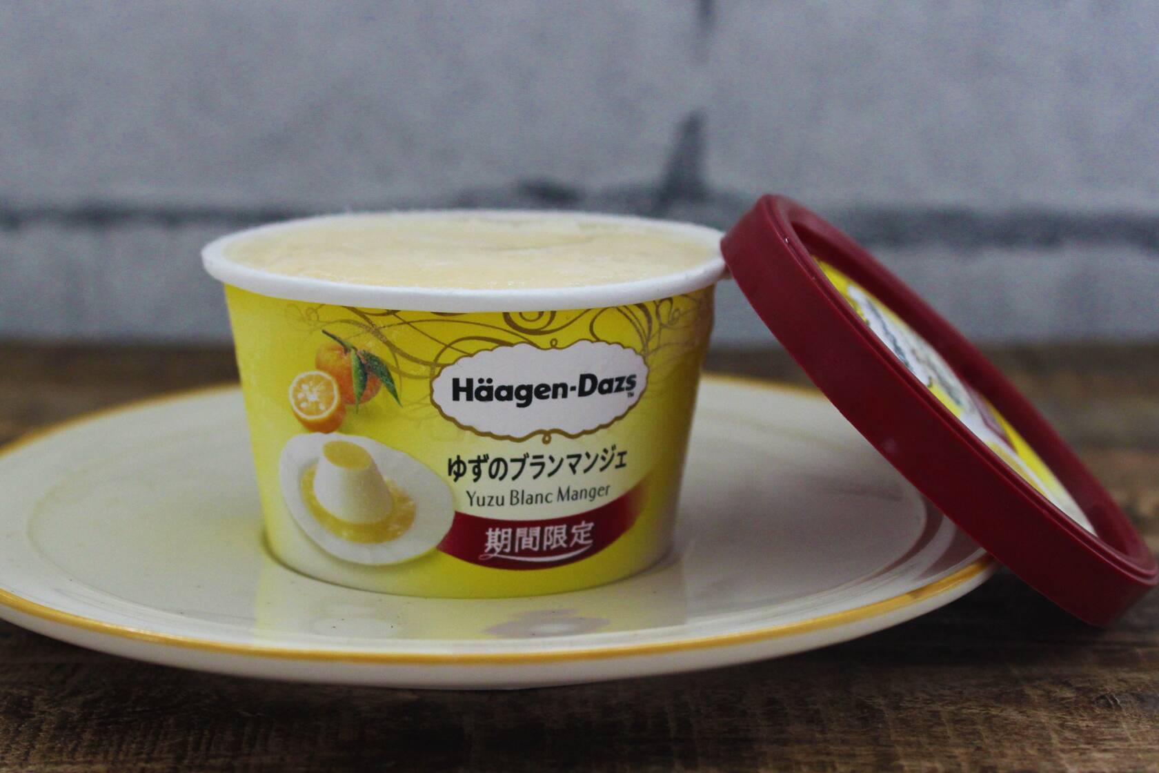 ハーゲンダッツ新作「ゆずのブランマンジェ」ミルクの濃厚感がたまらない！