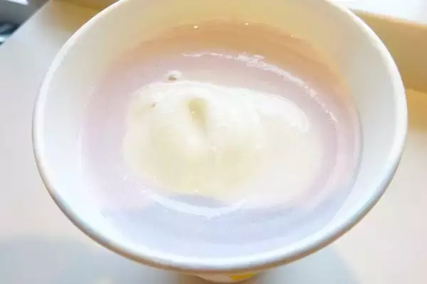 「“梨”っぽさが半端ないチロル！：みんなが“食べたい”新商品ランキング」の画像