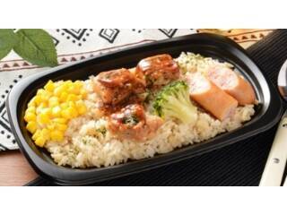 スパイシーな黒胡椒で暑さに負けるな！：最新コンビニ弁当TOP3