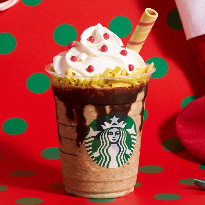 スタバ新作 サンタブーツ チョコレート フラペチーノ 登場 ワクワクが詰まったサンタブーツ 19年11月28日 エキサイトニュース