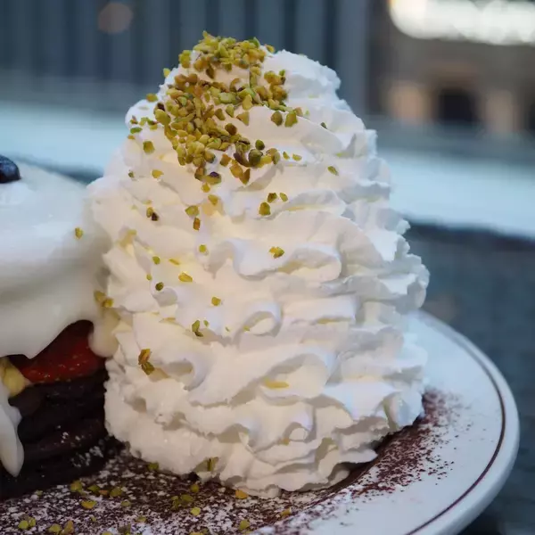 「エッグスンシングスの2019年クリスマスは「ショコラ×ショートケーキ」！　」の画像