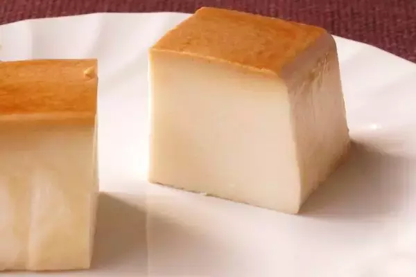 「セブン新感覚プリンを追い上げるローソンブランドコラボ！：今週のコンビニスイーツランキング」の画像