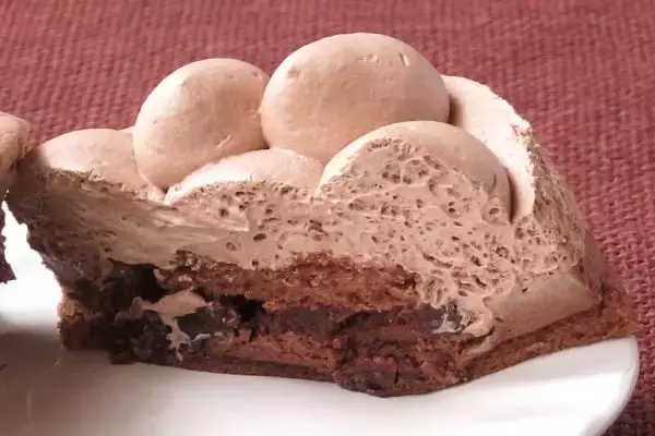 「クリスマス限定！セブンのリッチなプチケーキが目白押し！：今週のコンビニスイーツランキング」の画像