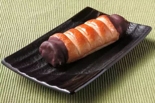 「新作到来！ セブンの練乳ホイップを、ローソンショコラで迎え撃つ！：今週のコンビニパンランキング」の画像