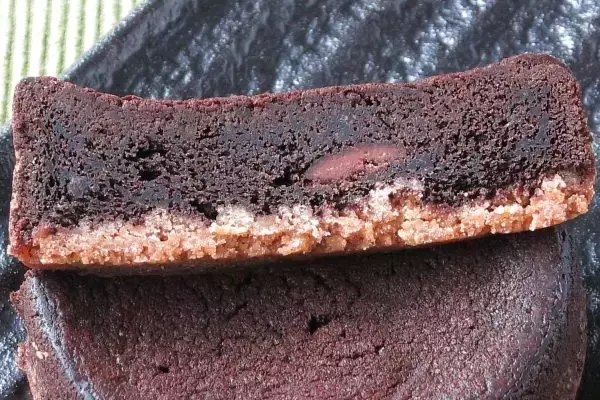 「新作到来！ セブンの練乳ホイップを、ローソンショコラで迎え撃つ！：今週のコンビニパンランキング」の画像