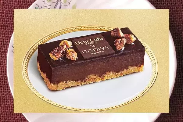 「ファミマ・ローソン、ふんわり紅茶vs.みっしりショコラのケーキ対決！：今週のコンビニスイーツランキング」の画像