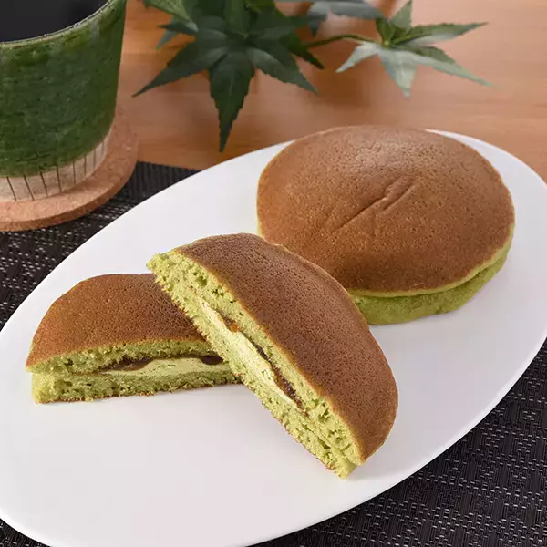 「ファミマ今週の新商品6選！なめらかトロトロチョコバナナ味に濃厚抹茶など♪」の画像