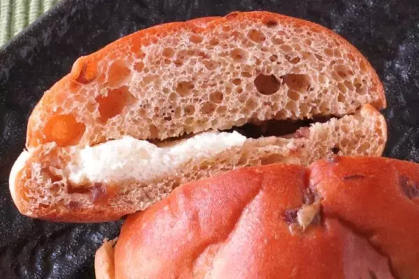 「ファミマ・ローソン、ザクジャクジャリッと歯ざわり軽快小気味よし！：今週のコンビニパンランキング」の画像