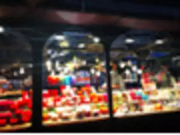 「ファミマ vs. ローソン！ハイブリッド・重層ショコラ対決！：今週のコンビニスイーツランキング」の画像