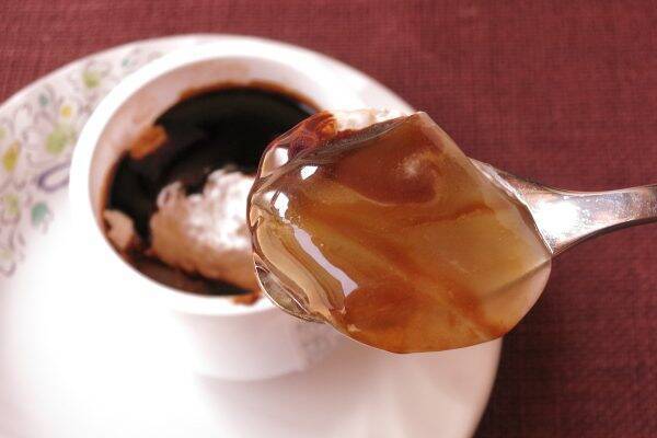 ファミマ vs. ローソン！ハイブリッド・重層ショコラ対決！：今週のコンビニスイーツランキング