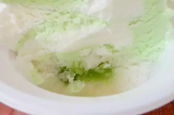 「【食レポ】「南国白くま」ファン必見！ファミマへ急げ♪」の画像