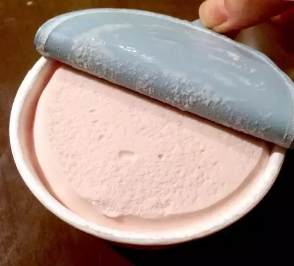 「【最新版】イチゴ味のアイスの人気ランキングのおすすめTOP3！」の画像