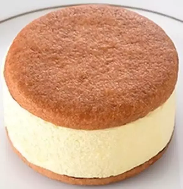 「今週新発売のファミマスイーツまとめ！とろけるクリームわらび餅から、白桃フルーツ大福まで♪」の画像