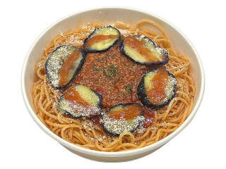 今週新発売のトマトまとめ！『冷し旨塩トマトラーメン』、『古川なすと挽肉のピリ辛トマトソースパスタ』など♪