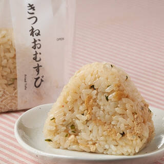 今週新発売のファミマおにぎりまとめ！『ツナコーンマヨ寿司』、『もち麦　さば野沢菜』など♪