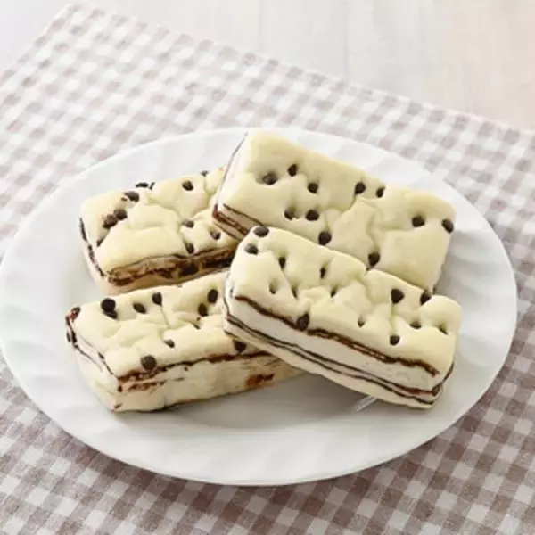 「今週新発売のファミマパンまとめ！『ポムポムプリン　クリームパン　プリン味』、『トルティーヤ　ごろごろ厚切りベーコン＆チーズ』など♪」の画像