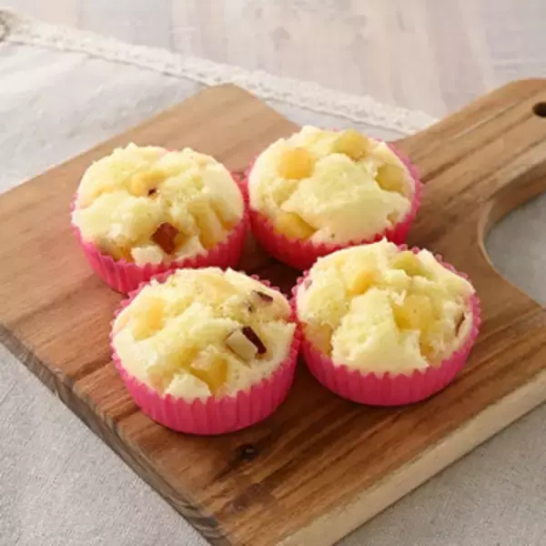 「今週新発売のファミマパンまとめ！『ポムポムプリン　クリームパン　プリン味』、『トルティーヤ　ごろごろ厚切りベーコン＆チーズ』など♪」の画像