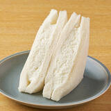 「今週新発売のファミマパンまとめ！『ポムポムプリン　クリームパン　プリン味』、『トルティーヤ　ごろごろ厚切りベーコン＆チーズ』など♪」の画像9