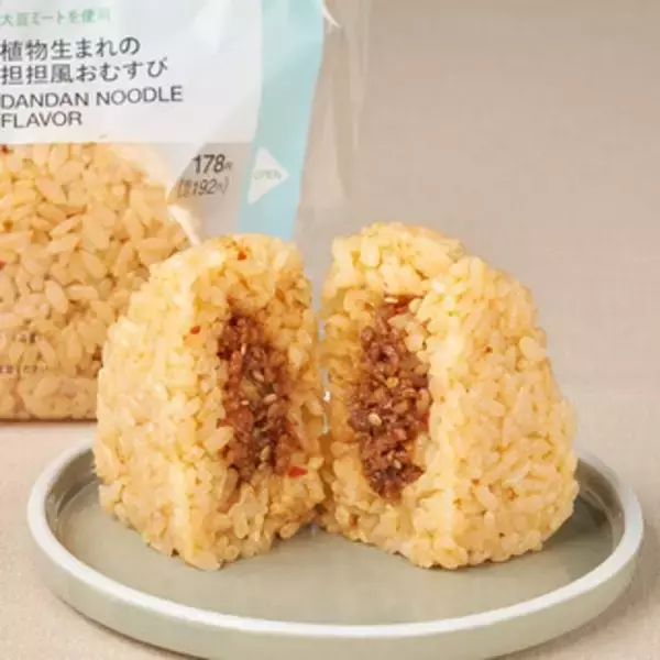 「今週新発売の甘辛まとめ！『甘辛たれの焼き鳥＆つくね重』、『辛みそが決め手　２種の豚焼肉弁当』など♪」の画像