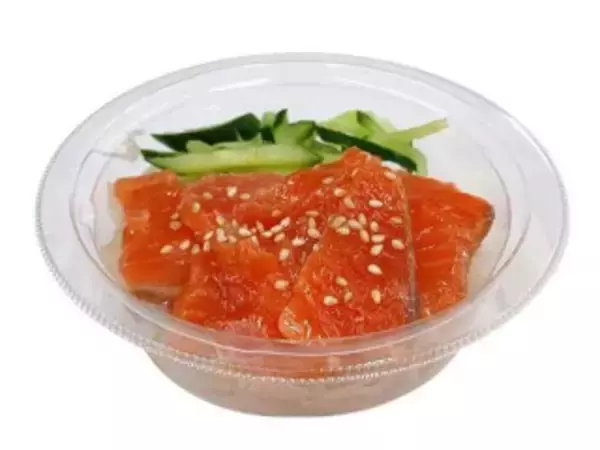 「今週新発売のおつまみまとめ！『清流美どりむね肉の紀州南高梅だれ』、『黒胡椒引き立つ燻製あらびきウインナー』など♪」の画像