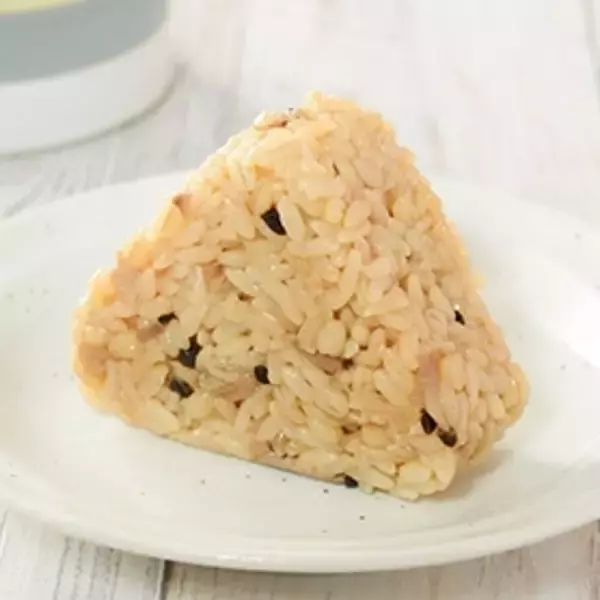 「今週新発売のダイエットまとめ！『オイコス　プロテインヨーグルト　高吸収タンパク質　キャラメルアップル』、『ねぎ塩豚カルビ弁当　もち麦ごはん』など♪」の画像