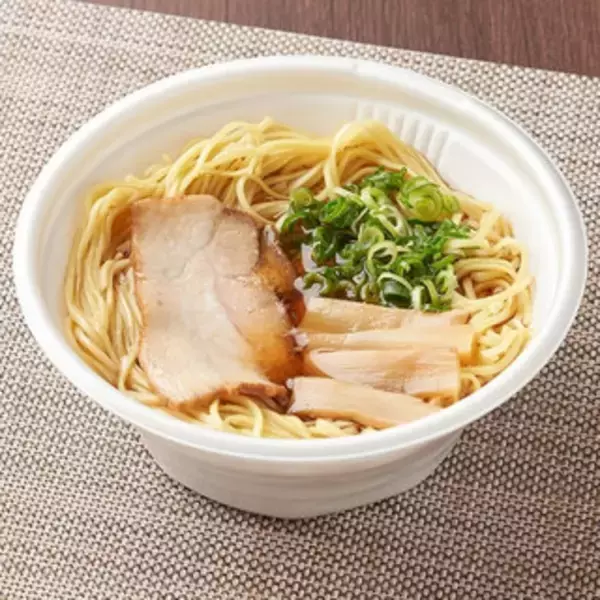 「今週新発売のコンビニラーメンまとめ！『東北限定　冷たい喜多方らーめん』、『豚しゃぶラーメンサラダ』など♪」の画像