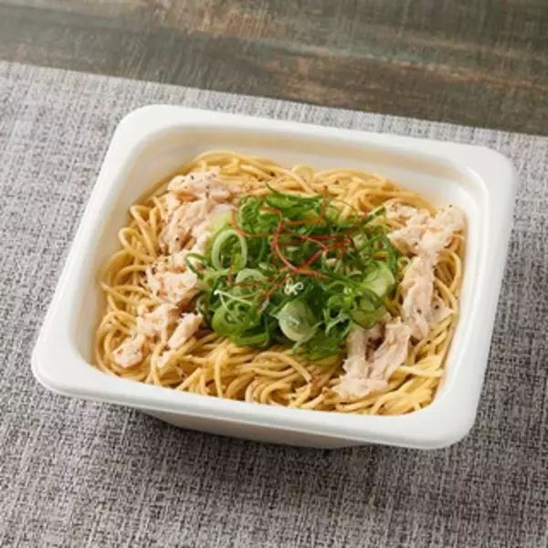 「今週新発売のパスタまとめ！『コクと旨味が広がる　ボンゴレスープパスタ』、『ごま油香る　青ねぎと蒸し鶏のパスタ』など♪」の画像