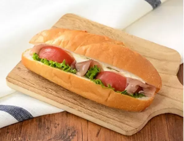 「今週新発売のローソンパンまとめ！『ごろっとりんごのフロマージュパン』、『ごろっとお芋のケーキ』など♪」の画像