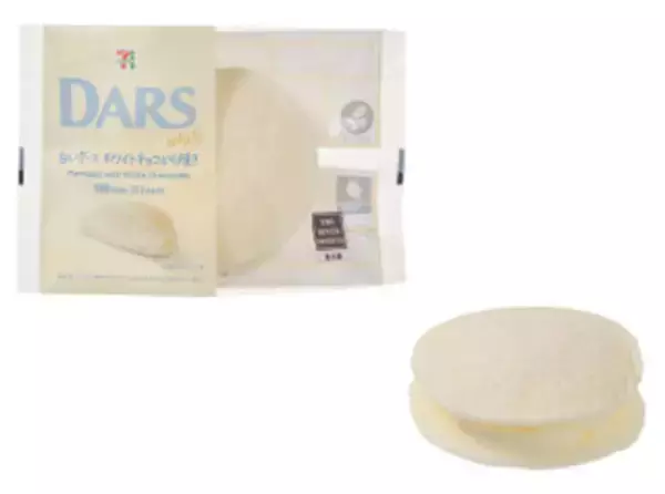 「今週新発売のもちもちまとめ！『ファミマ・ザ・クレープ　あんバター』、『黒い　もち食感ロール　ミルク＆チョコ』など♪」の画像