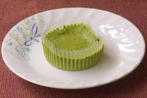 「ローソンに新茶シーズン到来しました！　老舗コラボが香り立つ！：今週のコンビニスイーツランキング」の画像