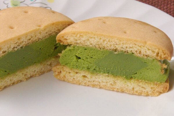 ローソンに新茶シーズン到来しました！　老舗コラボが香り立つ！：今週のコンビニスイーツランキング