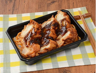 今週新発売の濃厚な食べものまとめ！『クリスピーサンド　ピーナッツ＆バターキャラメル』、『ＳＨＡＬＩＬＩ　チョコレートアイス』など♪