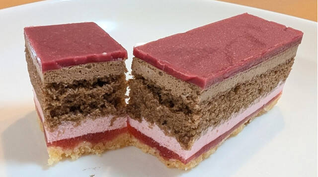 2026年新作！ファミマスイーツのトレンド人気ランキング！