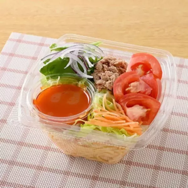 「今週新発売のコンビニパスタまとめ！『特製ドレッシングのトマトとツナのパスタサラダ』、『３種きのこのバター醤油パスタ　三重県産舞茸使用』など♪」の画像