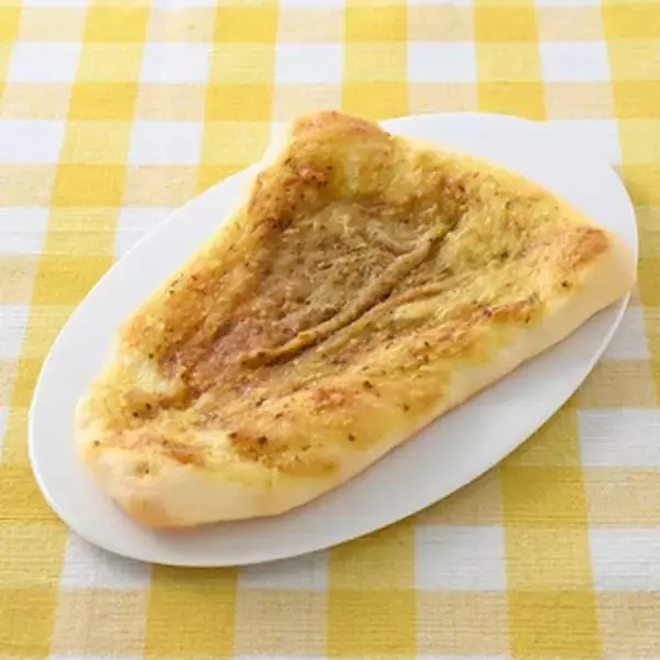 「今週新発売のファミマパンまとめ！『東京ばな奈　バナナかすたあどパンケーキ』、『チーズ塩パン　淡路島の藻塩使用』など♪」の画像